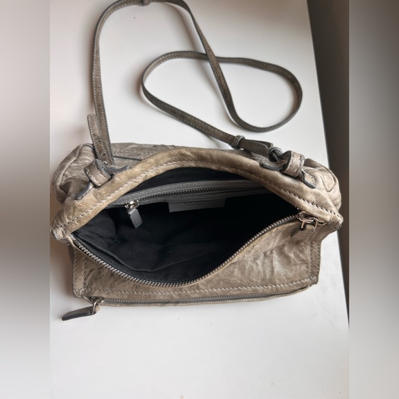 Authentic Givenchy Crinkled Leather Small Pandora Bag - Picture 6 of 9